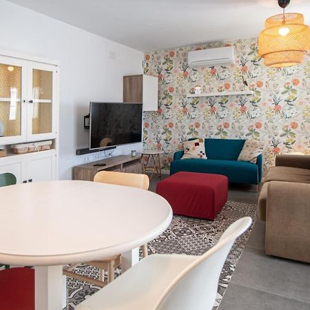 Apartamento Los Claveles - La Caleta Apartment Cadiz Bagian luar foto
